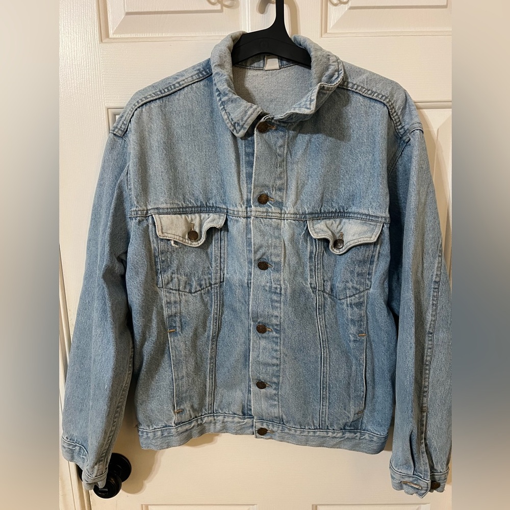 Vintage Oversized Trucker Denim Light Wash Blue Jean Jacket Pockets Sz L